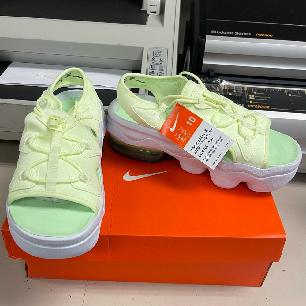 Nike Air Max Koko Sandals